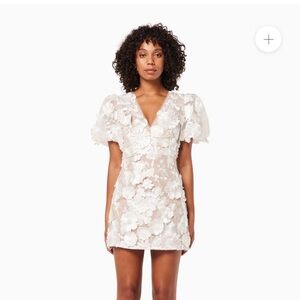 Elliatt - Zayla 3d floral Mini dress in white
